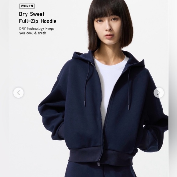 Uniqlo Women's Navy Blue Zip-Up Hoodie with excellent condition - Picture 1 of 8